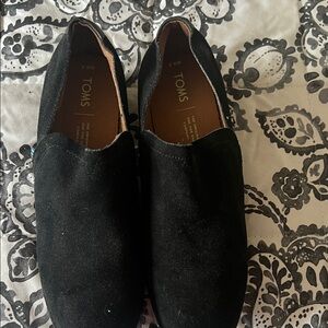 TOMS Men's Classic Black Loafers